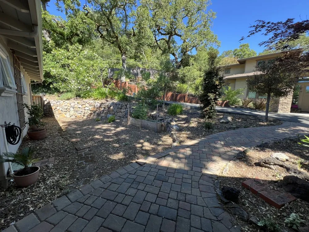 Top-rated outdoor landscaping for residential properties in Pinole, CA by Living Stone Paver Services