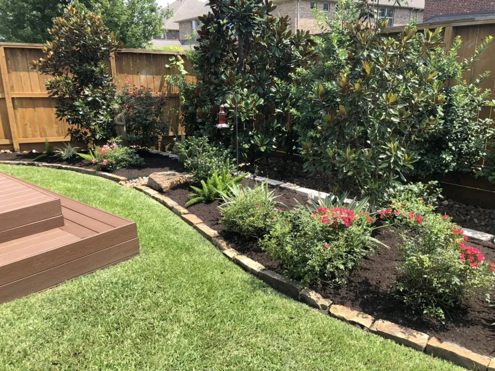 Professional landscape design experts serving Conroe, TX - Living Wild