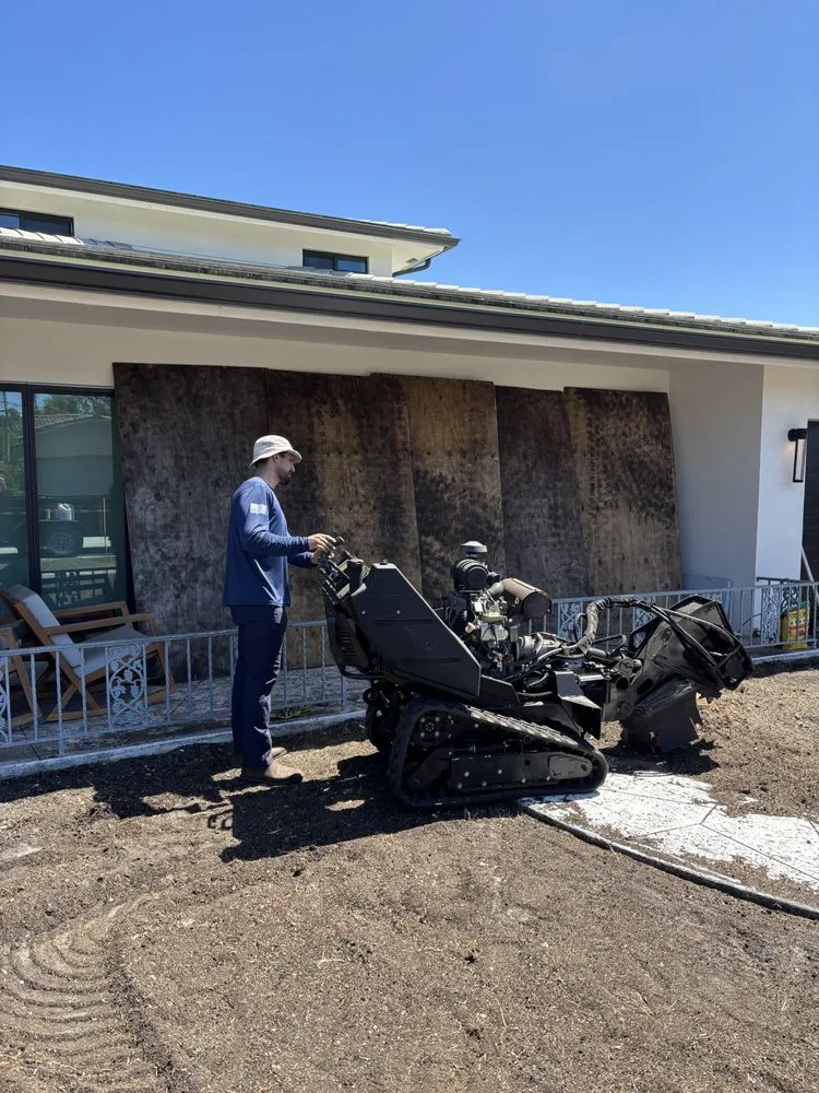 Local lawn care service with custom design in Oakland Park, FL by Livingston Landscapes