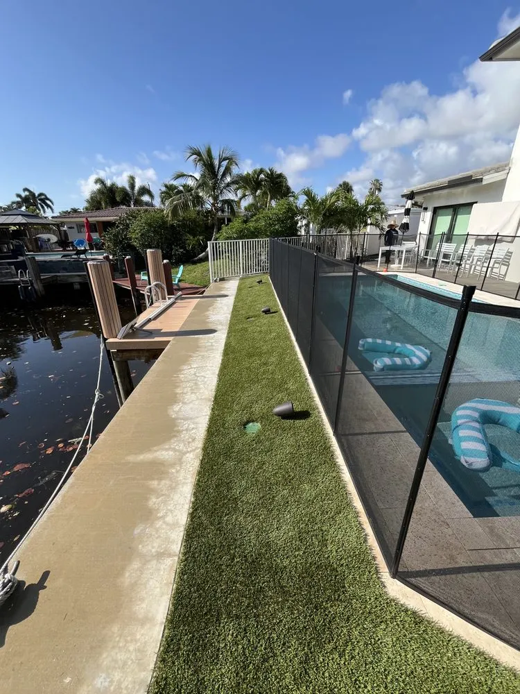 Expert landscaping services in Oakland Park, FL by Livingston Landscapes