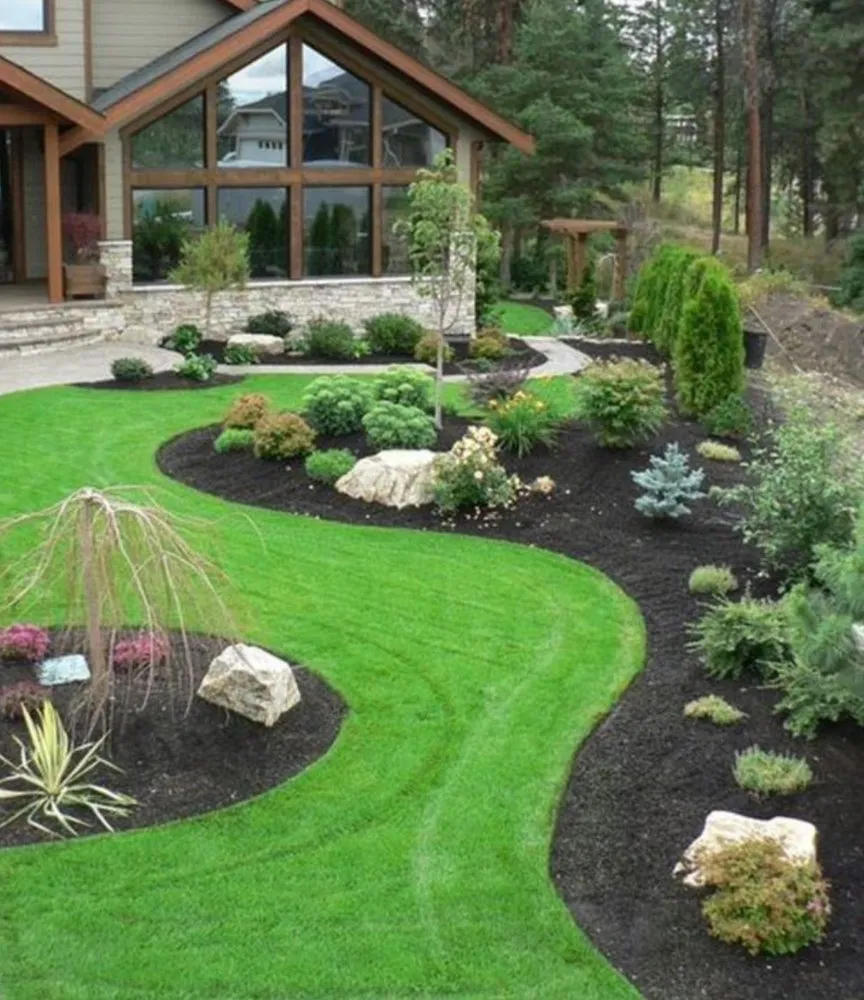 Professional garden landscaping for homes across Louisville, KY - Lizard Services