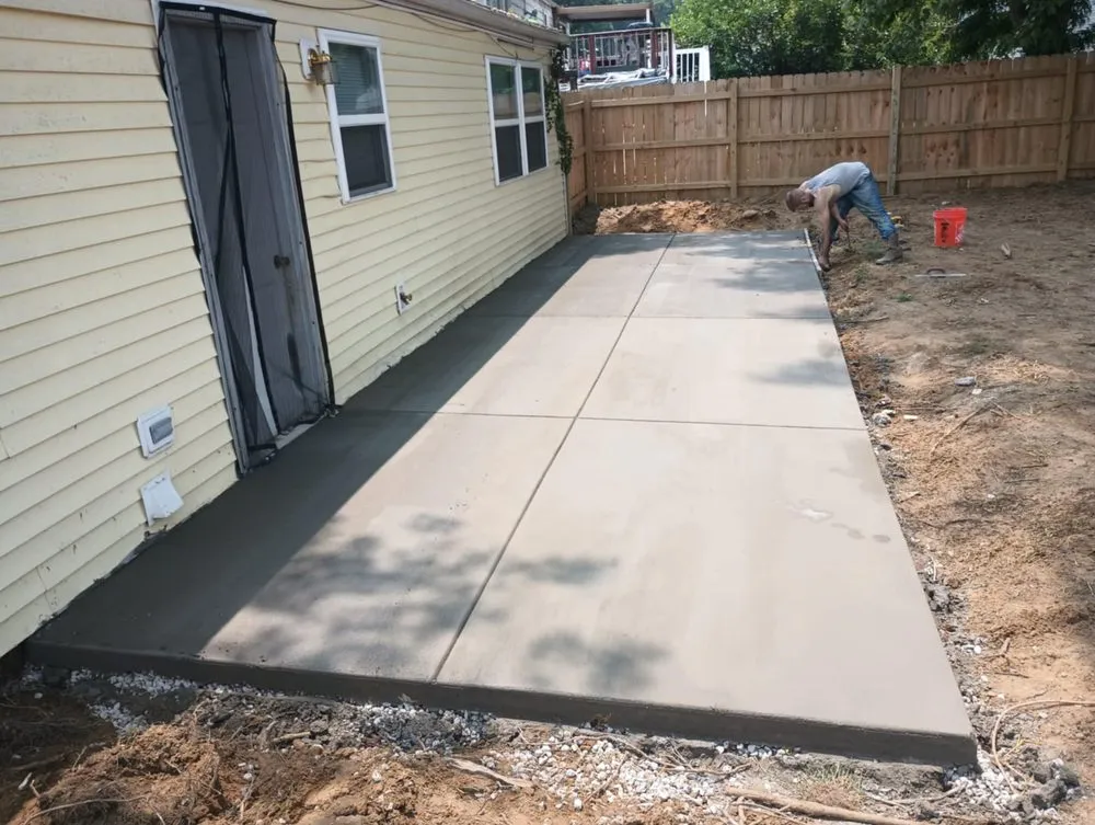 Trusted yard maintenance in Seattle, WA by Lizzy Landscape Design