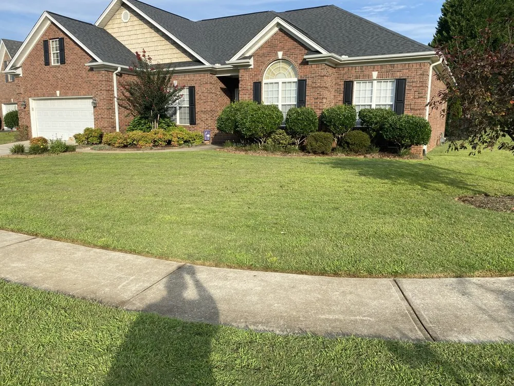 Affordable landscape design in Spartanburg, SC by Lizzys Property Maintenance