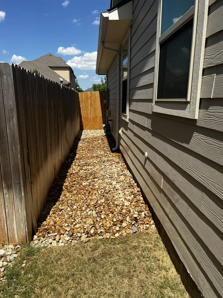 Affordable outdoor landscaping in Andice, TX - L&J Landscaping