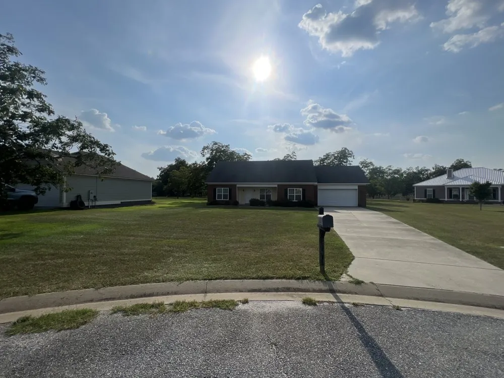 Local garden landscaping for residential properties in Leesburg, GA by L&J Landscaping