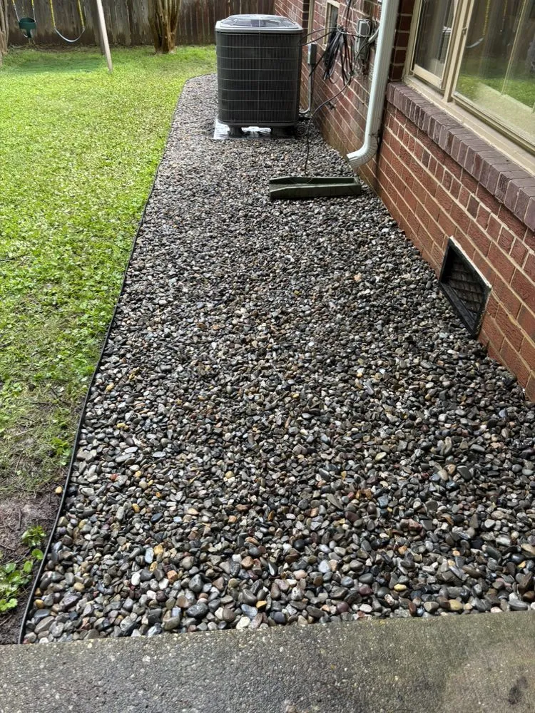 Professional garden landscaping for year-round maintenance in Silver spring, MD by LJ Landscaping