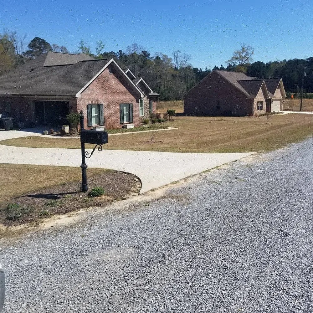 Professional residential landscaping in Quitman, MS by L&J Lawn Care