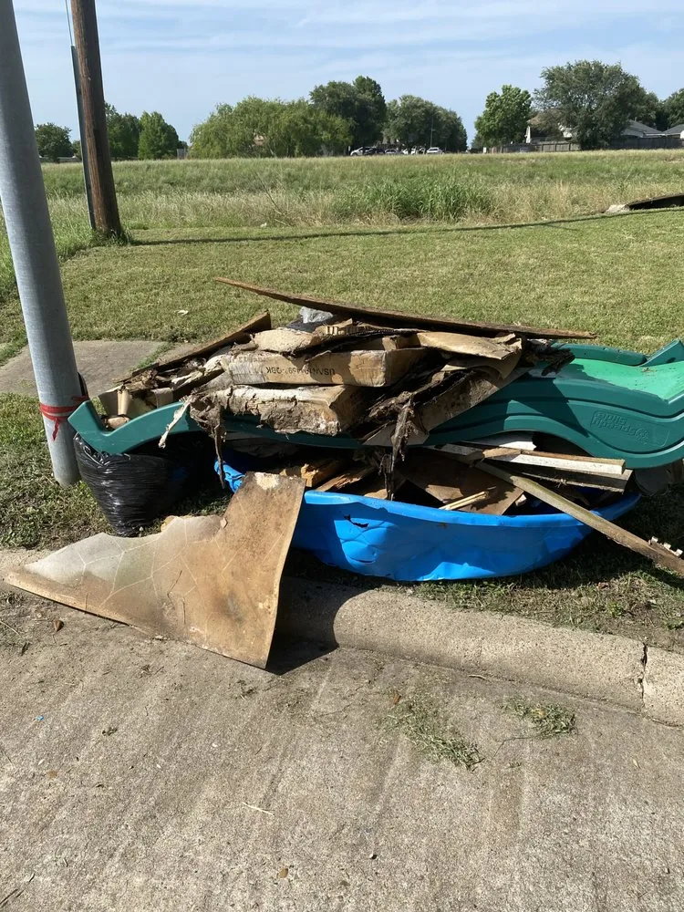 Professional yard maintenance for beautiful yards across Houston, TX - LJ Lawncare Services & More