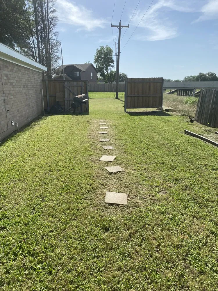 Affordable lawn care service in Houston, TX by LJ Lawncare Services & More