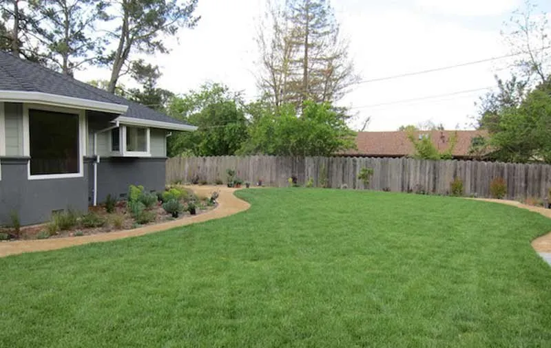 Affordable garden landscaping in Edgewater, MD by L&J Morales Tree Service & Landscaping