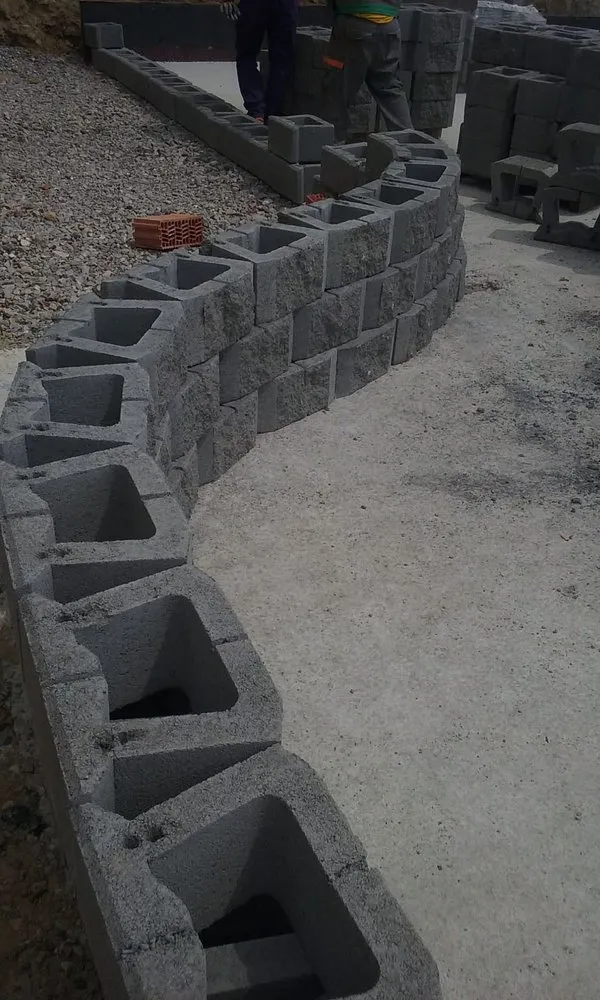 Trusted yard cleanup service in City of Orange, NJ by L&J son General Contructiom