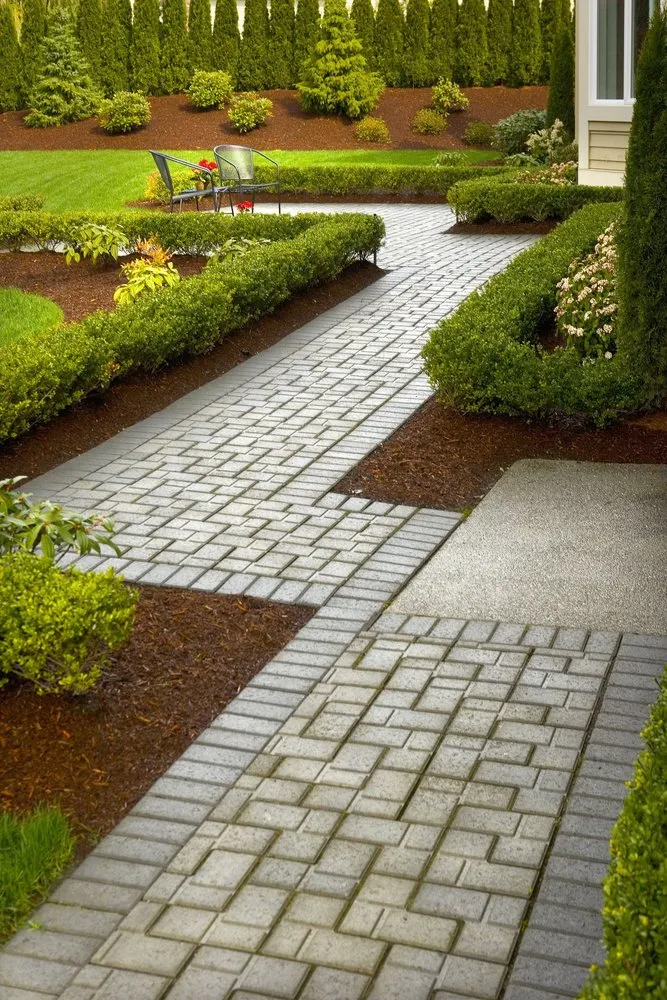 Custom lawn care service experts serving City of Orange, NJ - L&J son General Contructiom