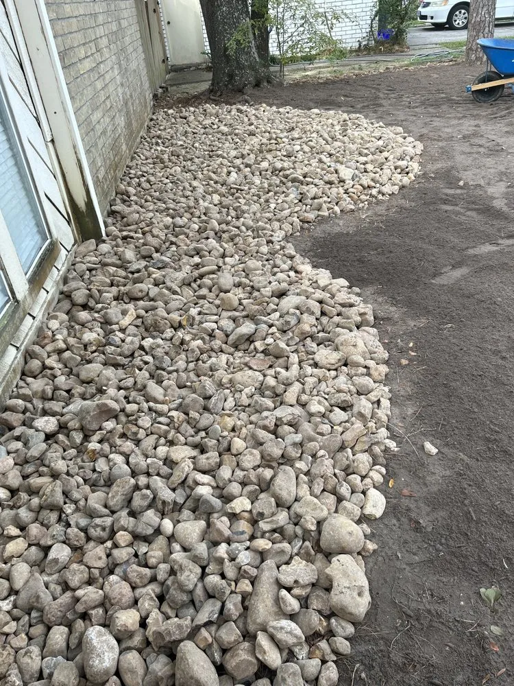 Reliable garden landscaping near you across Porter Heights, TX - LJB Landscaping