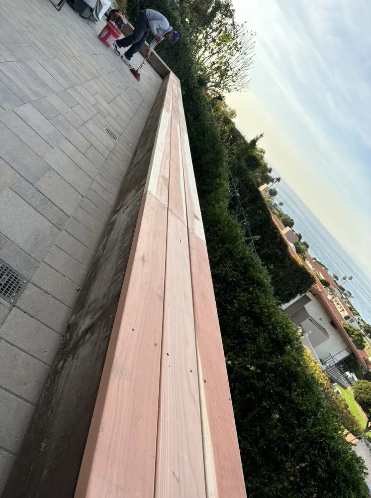 Professional outdoor landscaping for beautiful yards in Los Angeles, CA by LJ’S Landscaping