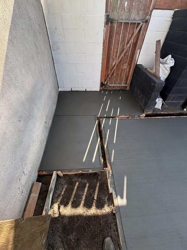 Expert landscaping services in Los Angeles, CA - LJ’S Landscaping