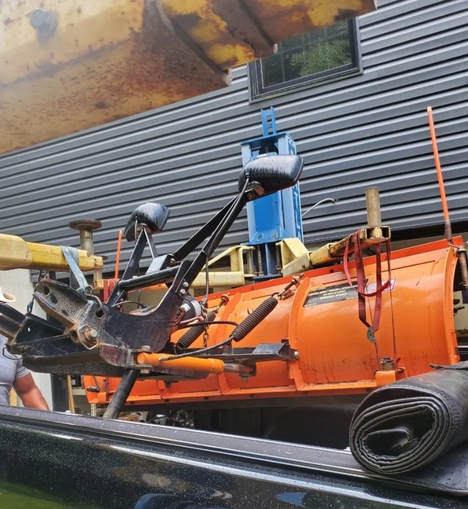 Professional yard cleanup service in Tatamy, PA by Ljs Lawn Care