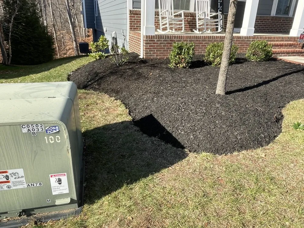 Custom garden landscaping for homes in Woodbridge, VA by LJ's Lawn Care
