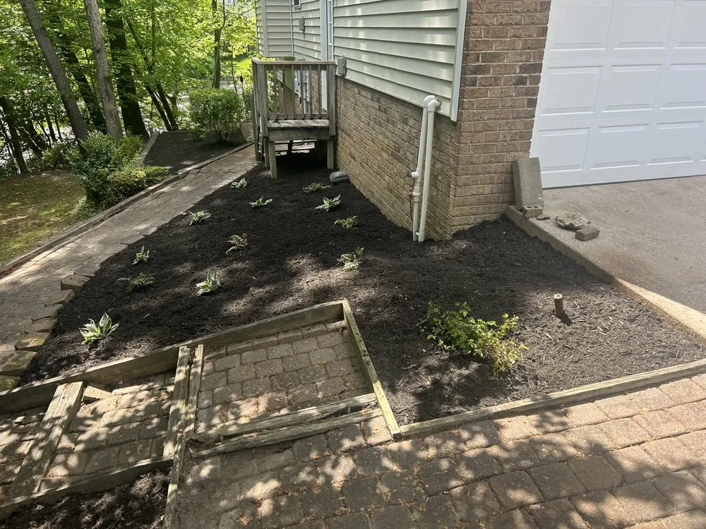 Custom garden landscaping with custom design in Smithfield, VA by L&K Landscape Renovations