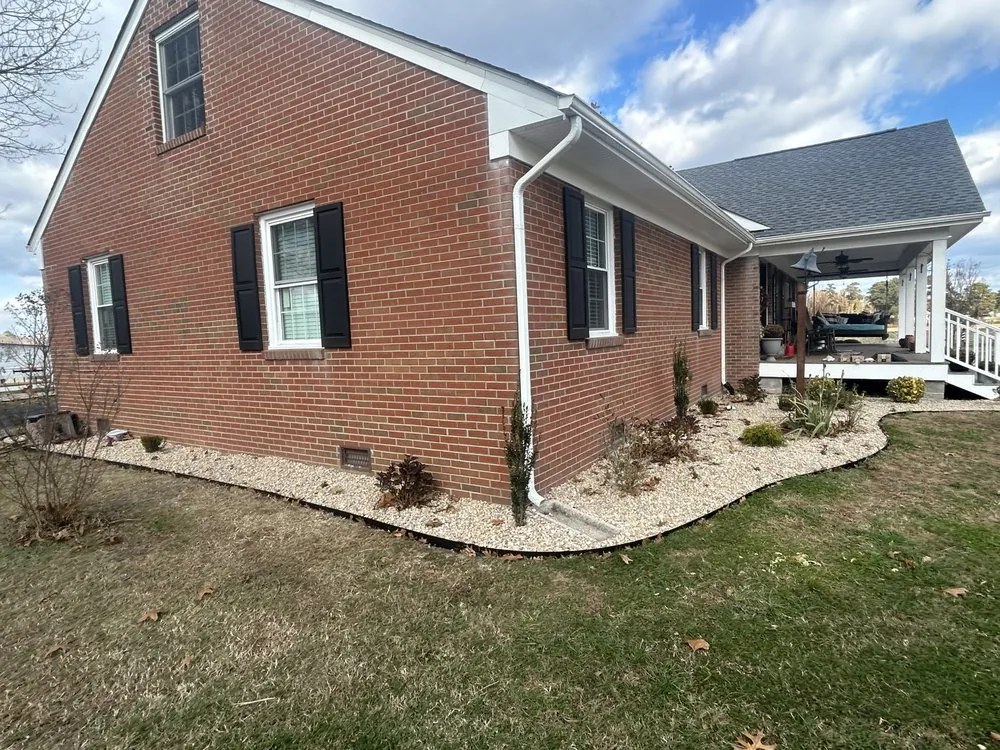 Top-rated lawn care service in Smithfield, VA by L&K Landscape Renovations