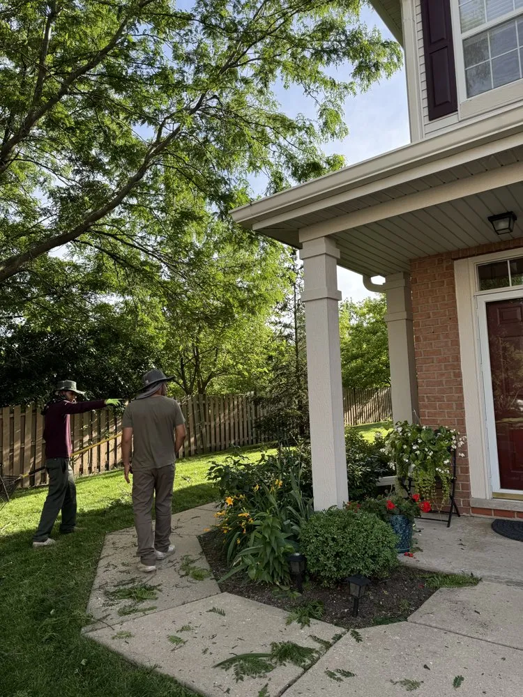 Local lawn care service for homes in Oak Lawn, IL by Lk Landscaping & Snowplowing