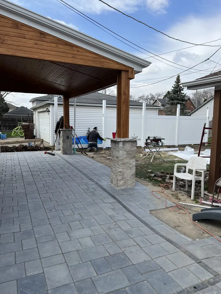 Professional outdoor landscaping experts serving Oak Lawn, IL - Lk Landscaping & Snowplowing