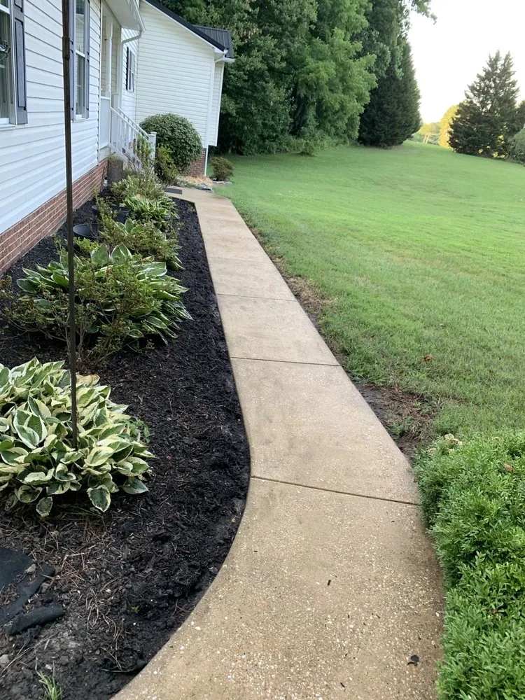 Custom landscape design in Hollywood, MD - L&K Lawn Care
