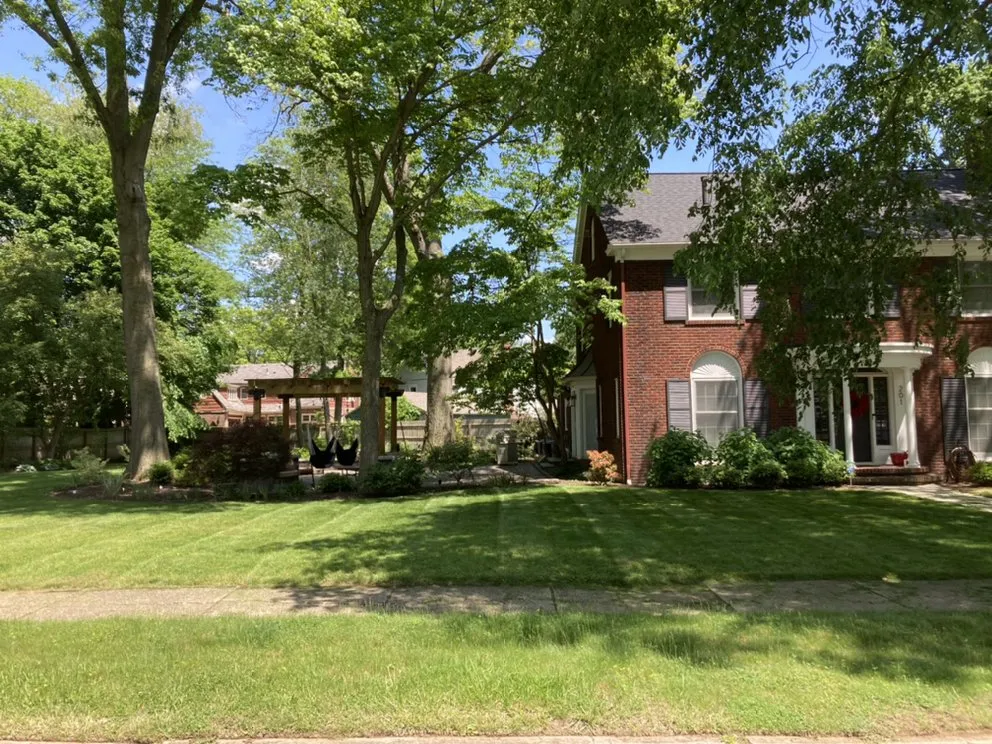 Trusted garden landscaping in Akron, OH - L&K Lawncare