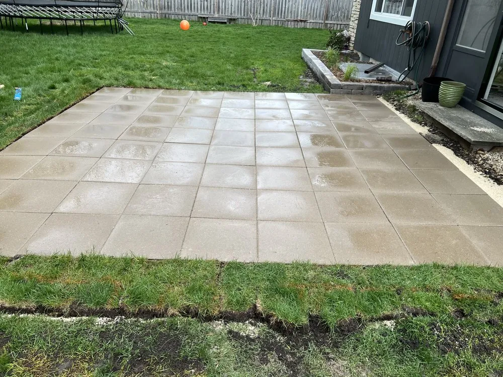 Top-rated garden landscaping with custom design in Cedarburg, WI by L&L Lawn Care