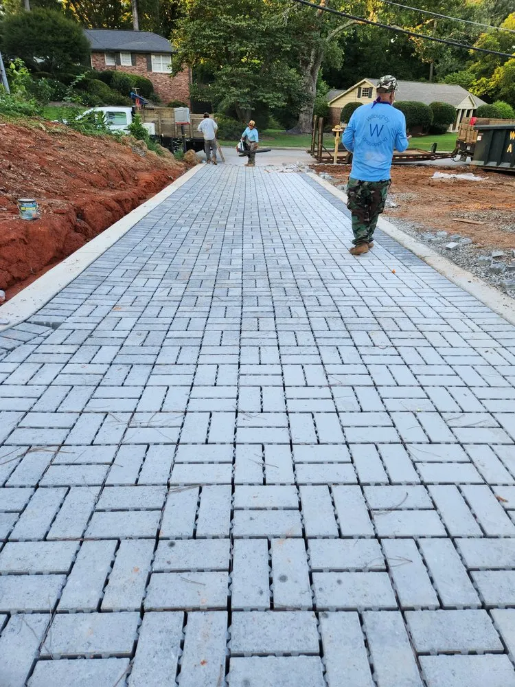 Expert lawn care service experts serving Atlanta, GA - L&L Morales Landscaping