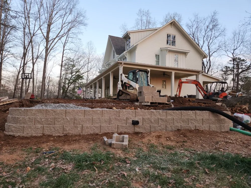 Custom lawn mowing service in Atlanta, GA by L&L Morales Landscaping