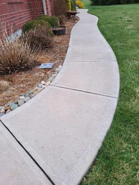 Local lawn mowing service experts serving Cincinnati, OH - L&L Outdoor Solutions