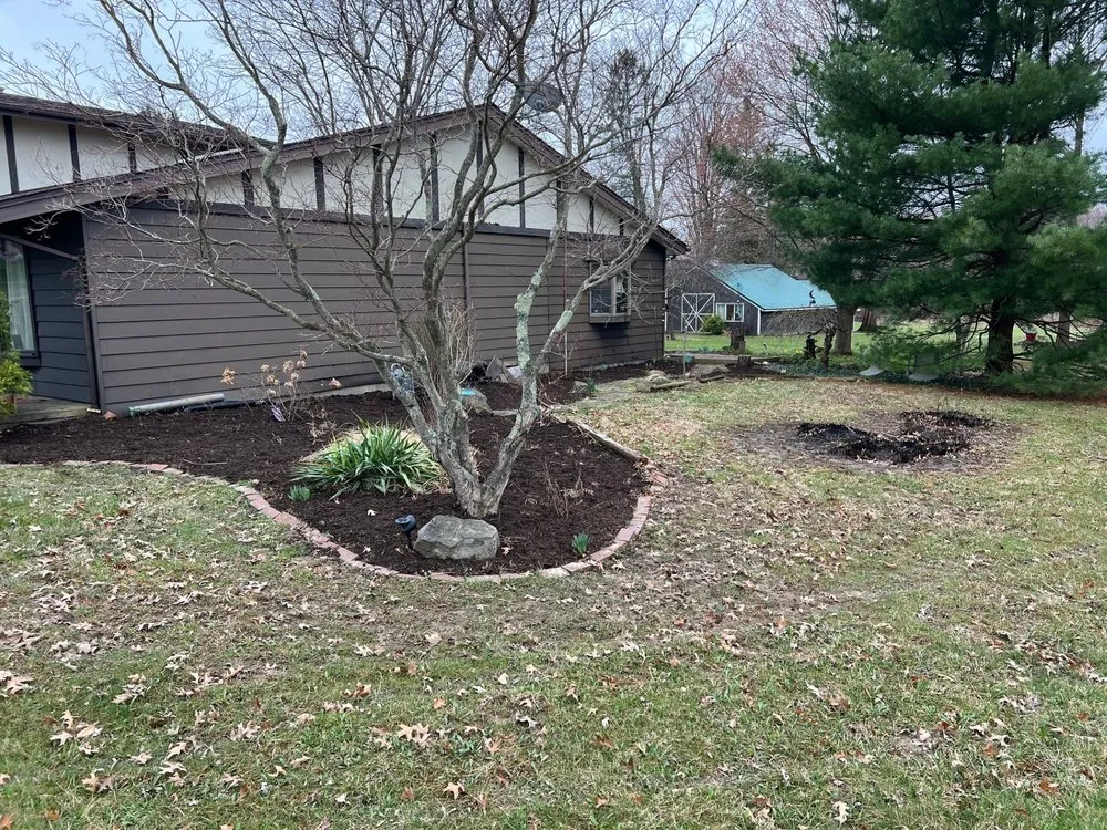 Professional lawn mowing service experts serving Greenville, PA - L&L Projects