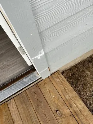 L&L Renovations and Lawn Services Logo