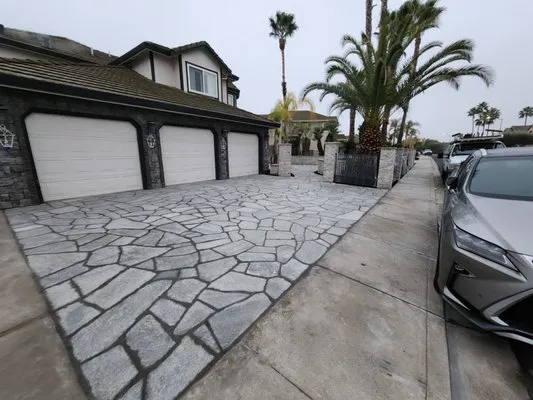 Llano Grande Landscaping Logo