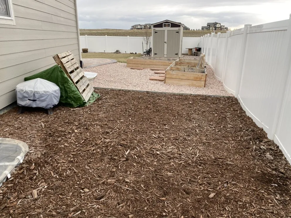 Top-rated lawn mowing service experts serving Berthoud, CO - Llano Verde Landscaping