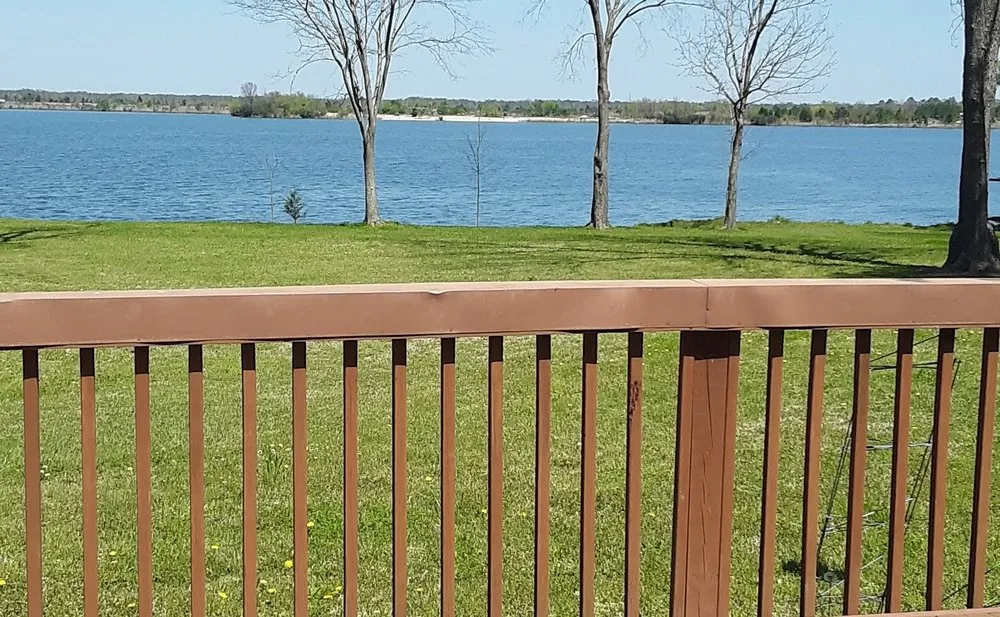 Trusted lawn mowing service experts serving New Bern, NC - Àllen Knows All Construction