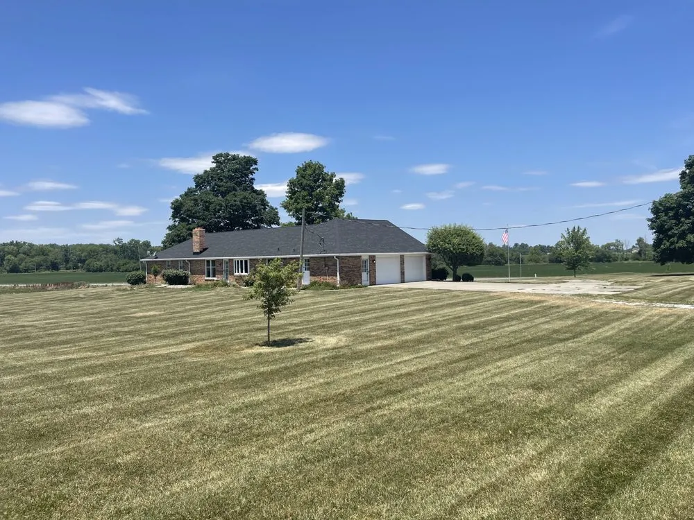 Professional outdoor landscaping in Woodlawn Heights, IN - Llow Landscape