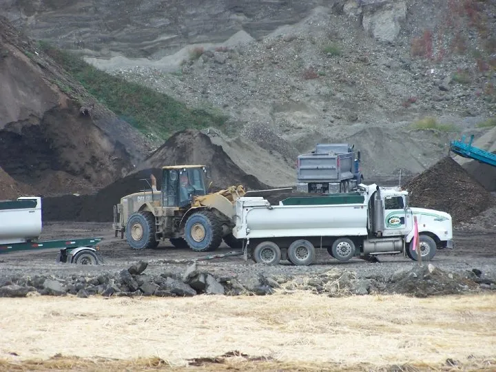 Expert lawn mowing service in Federal Way, WA - Lloyd Enterprises