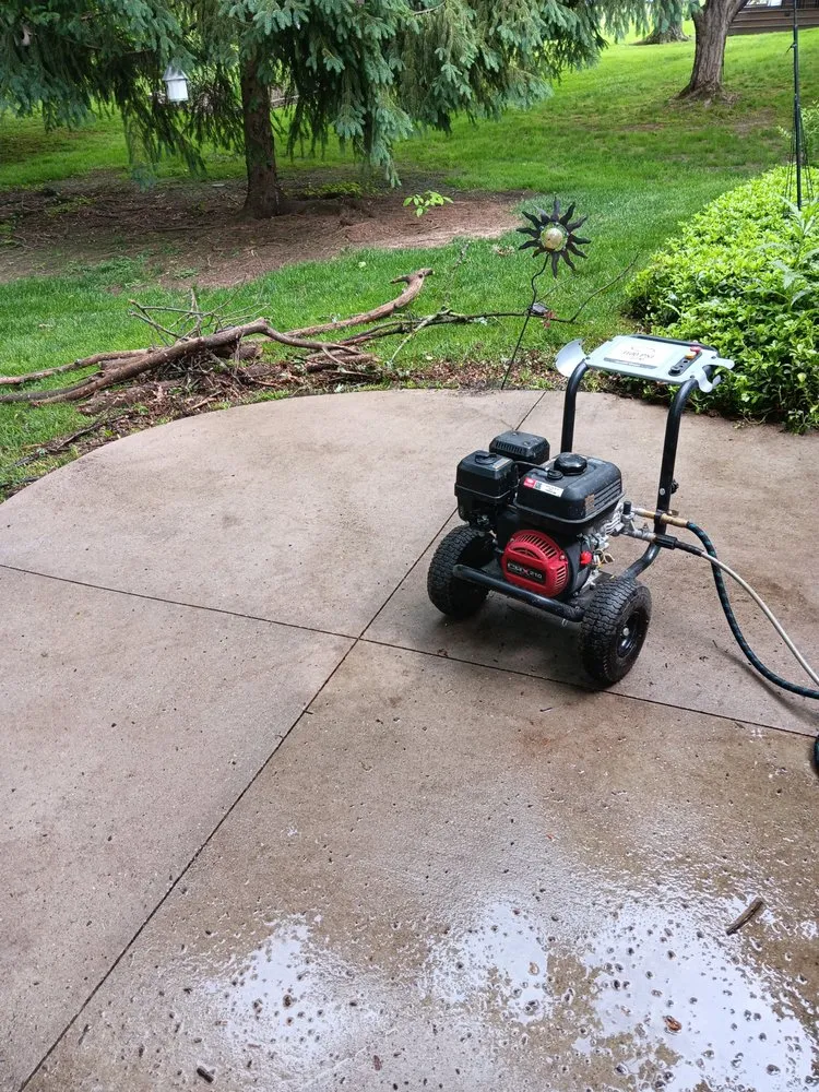 Top-rated landscape design in Akron, OH - lloyds landscaping