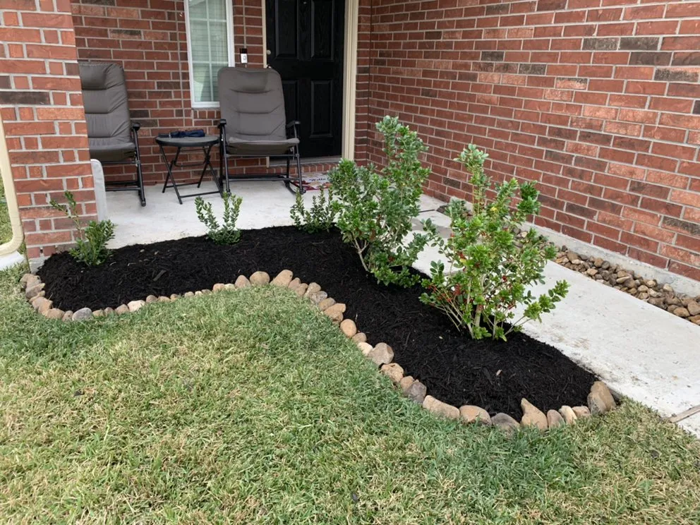 Custom lawn care service in Houston, TX by Lls & Construction Grp
