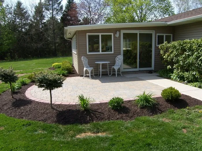 Custom yard maintenance in Flemington, NJ by LLT Landscaping