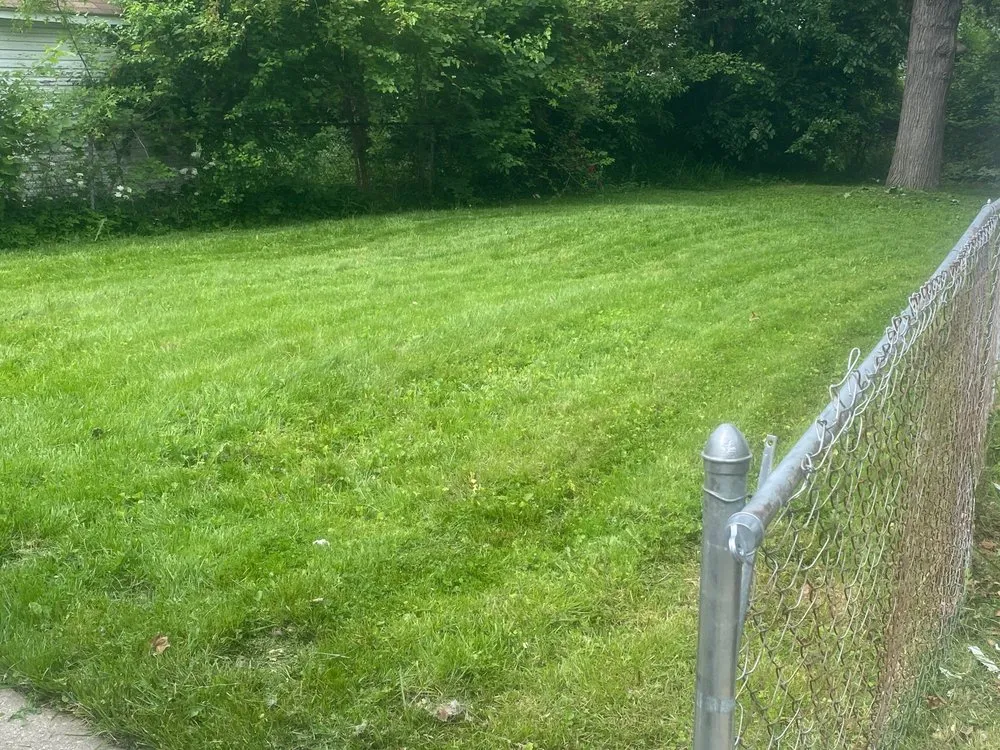 Top-rated garden landscaping for year-round maintenance in Detroit, MI by Llw Mowing service