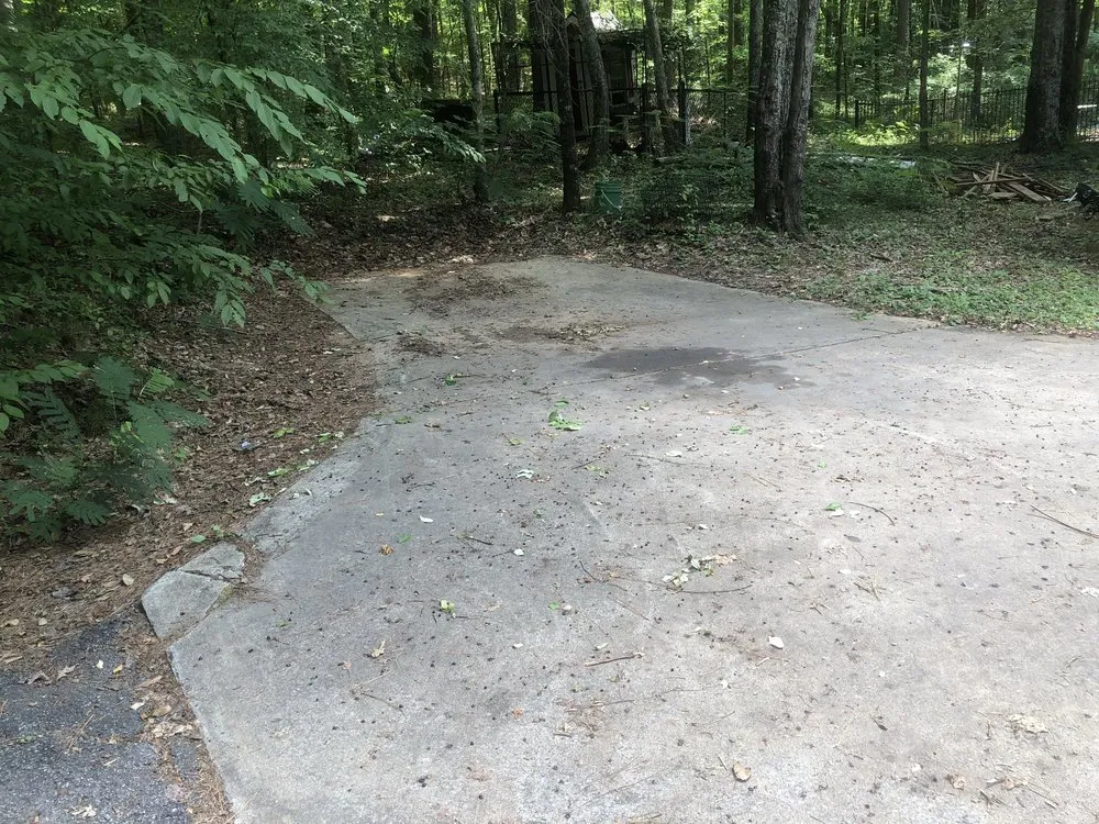 Reliable lawn mowing service in Pine Mountain Valley, GA - L&M Floors and More