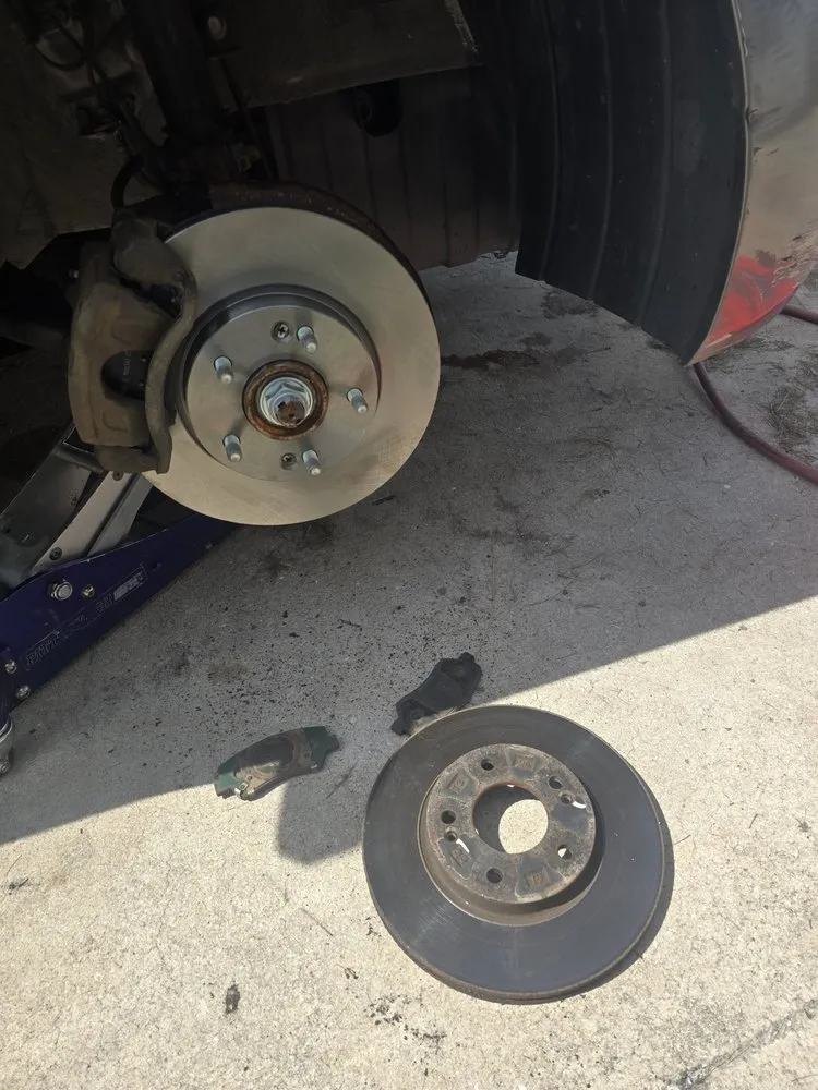 Trusted yard maintenance in Polk City, FL by l&M Grading Specialities