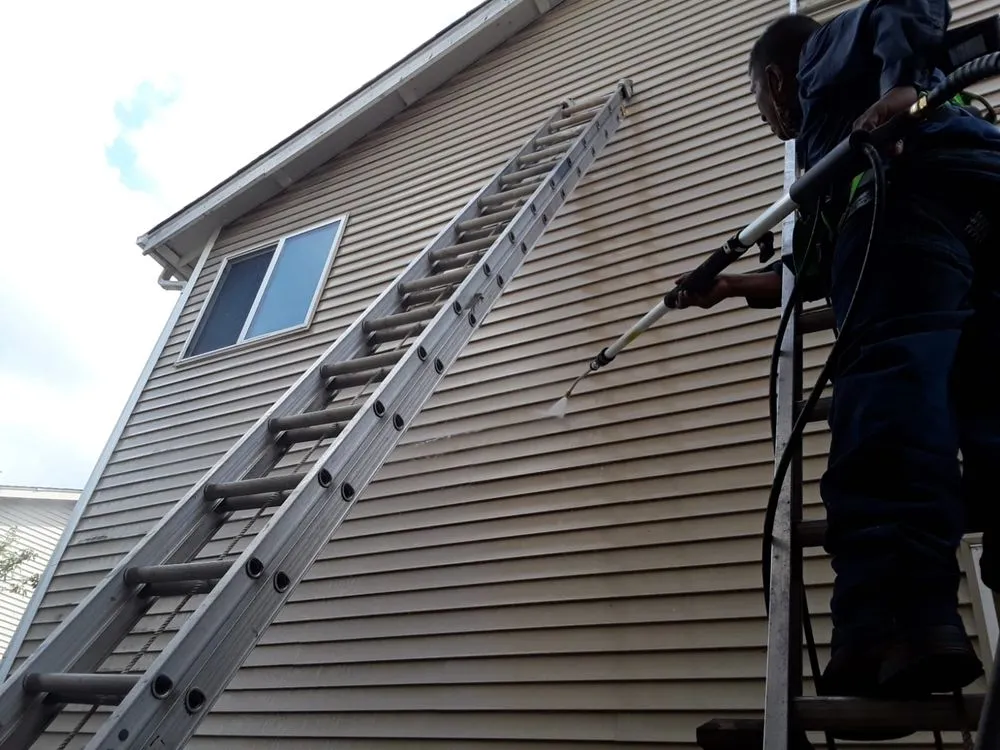 Affordable lawn care service in Everett, WA - L&M Landscaping