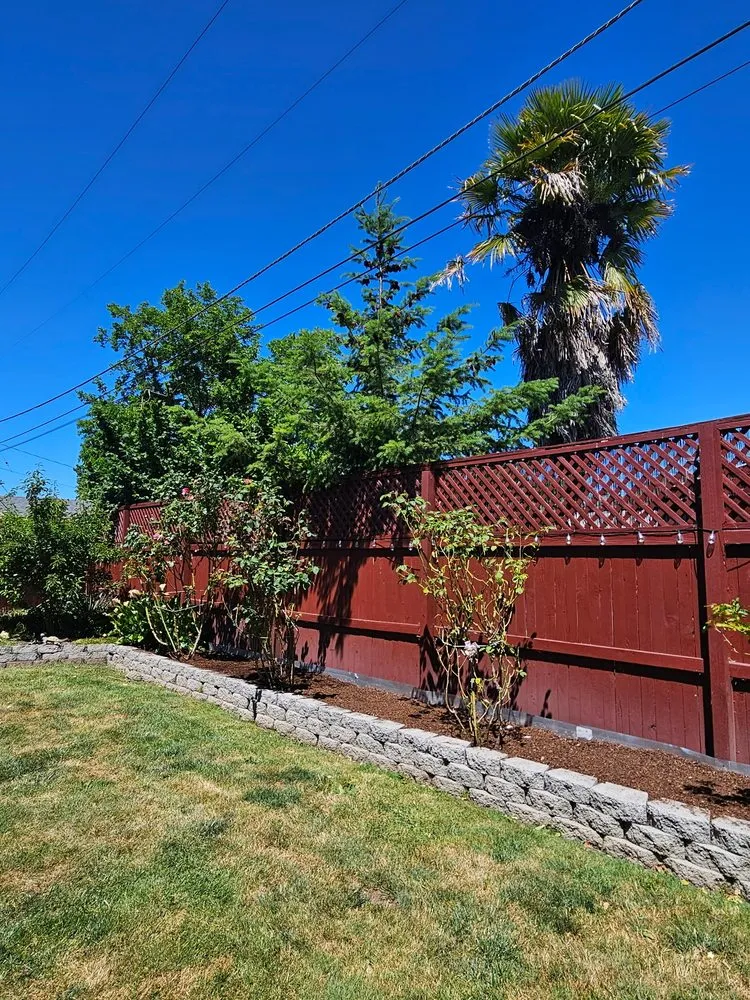 Trusted yard cleanup service in Roseburg, OR by L&Ms Landscaping