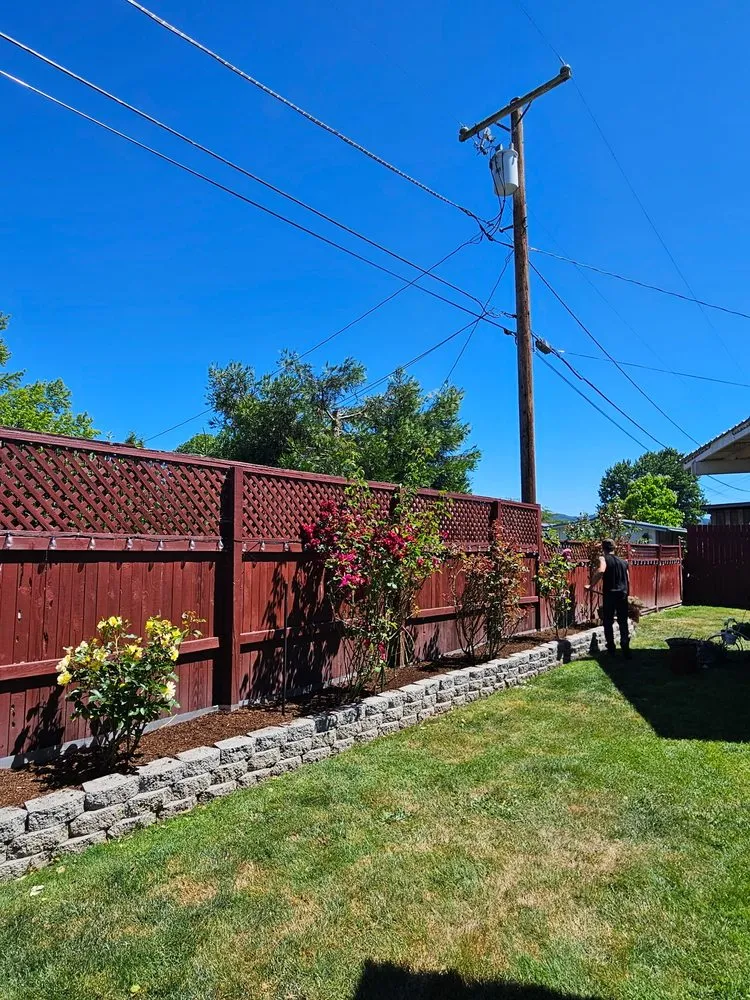 Trusted yard cleanup service in Roseburg, OR - L&Ms Landscaping