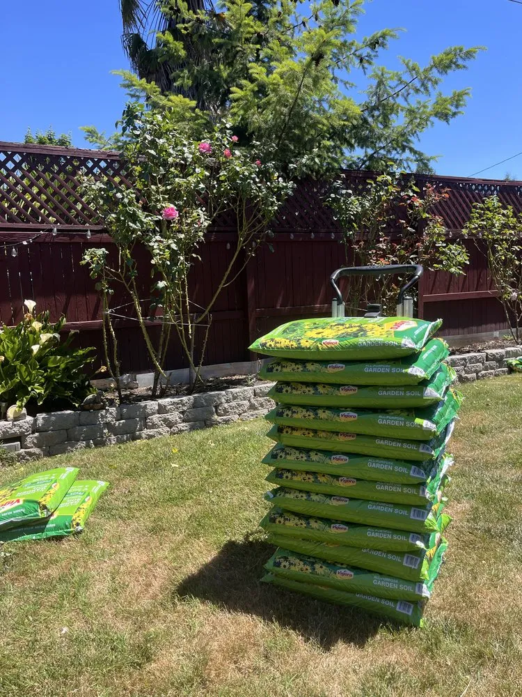 Custom garden landscaping in Roseburg, OR by L&Ms Landscaping