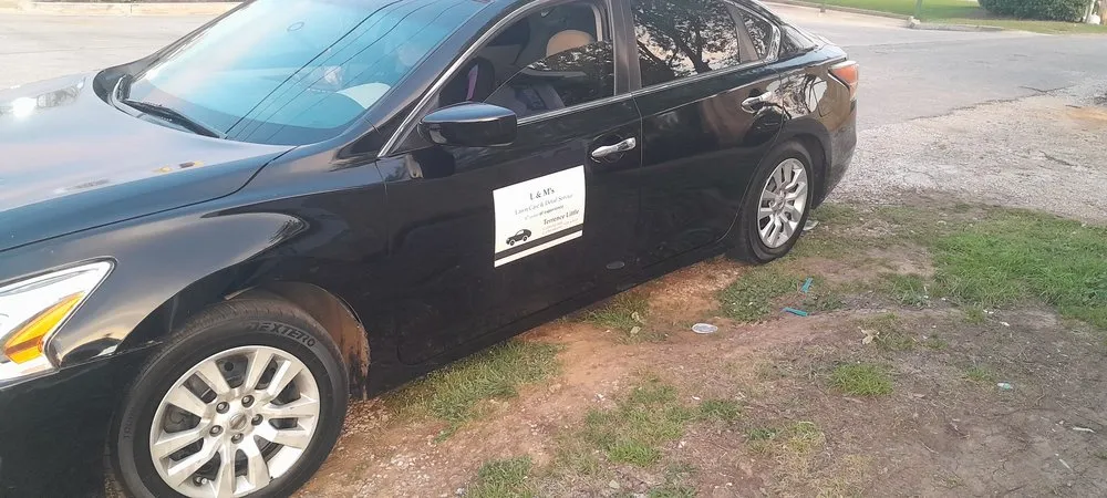 Professional yard cleanup service experts serving Decatur, AL - L&Ms Lawn Care & Detail Services