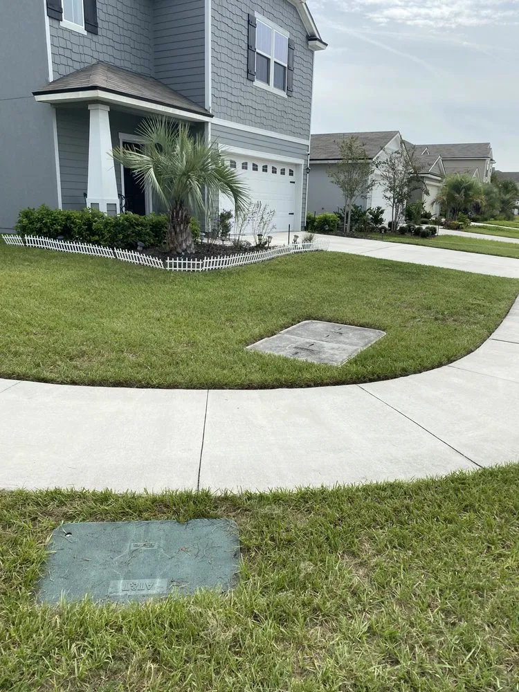 Trusted lawn care service in Jacksonville, FL by L&N Lawns